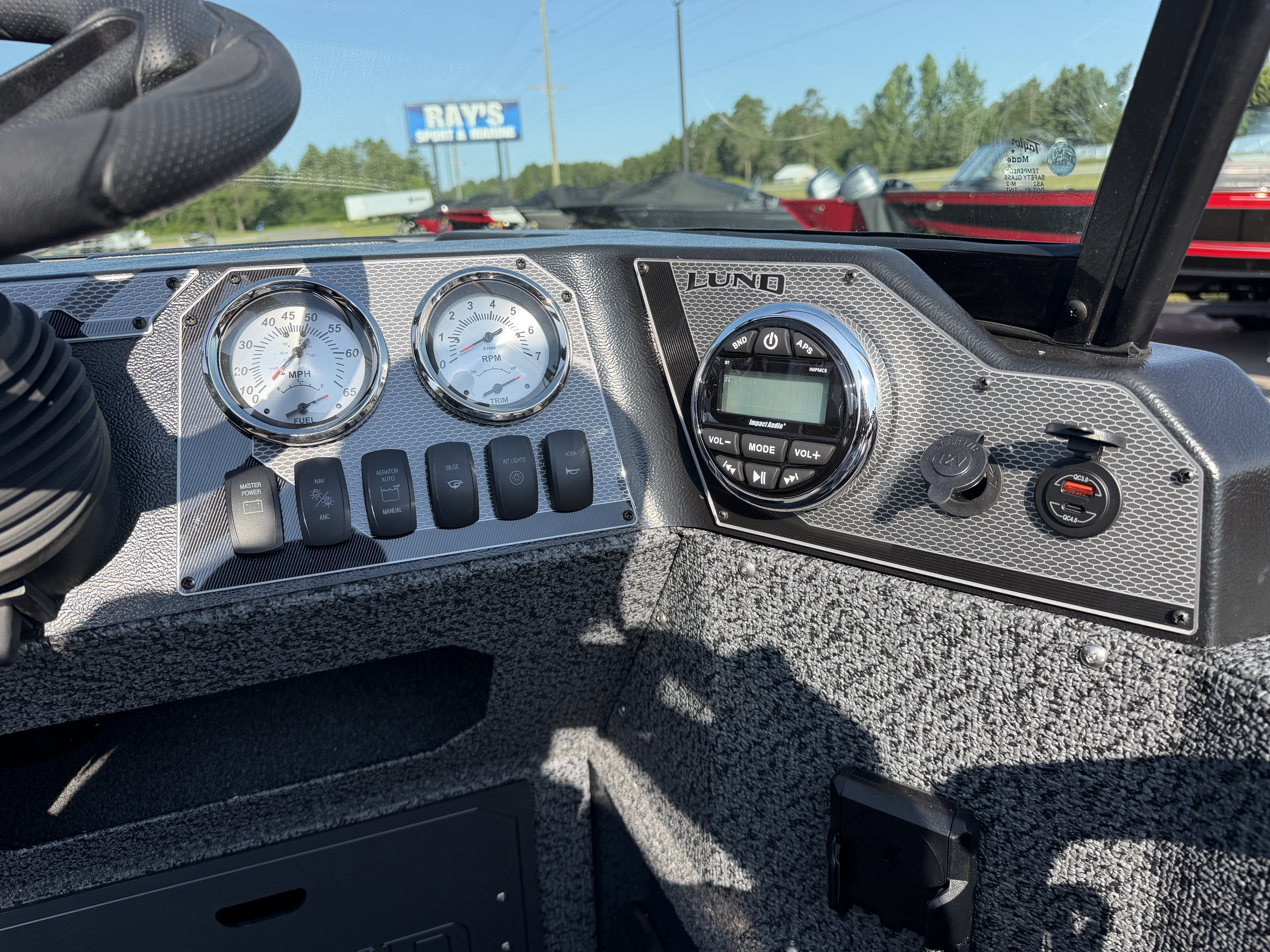 2027 LUND 1800 ADVENTURE SPORT BOAT