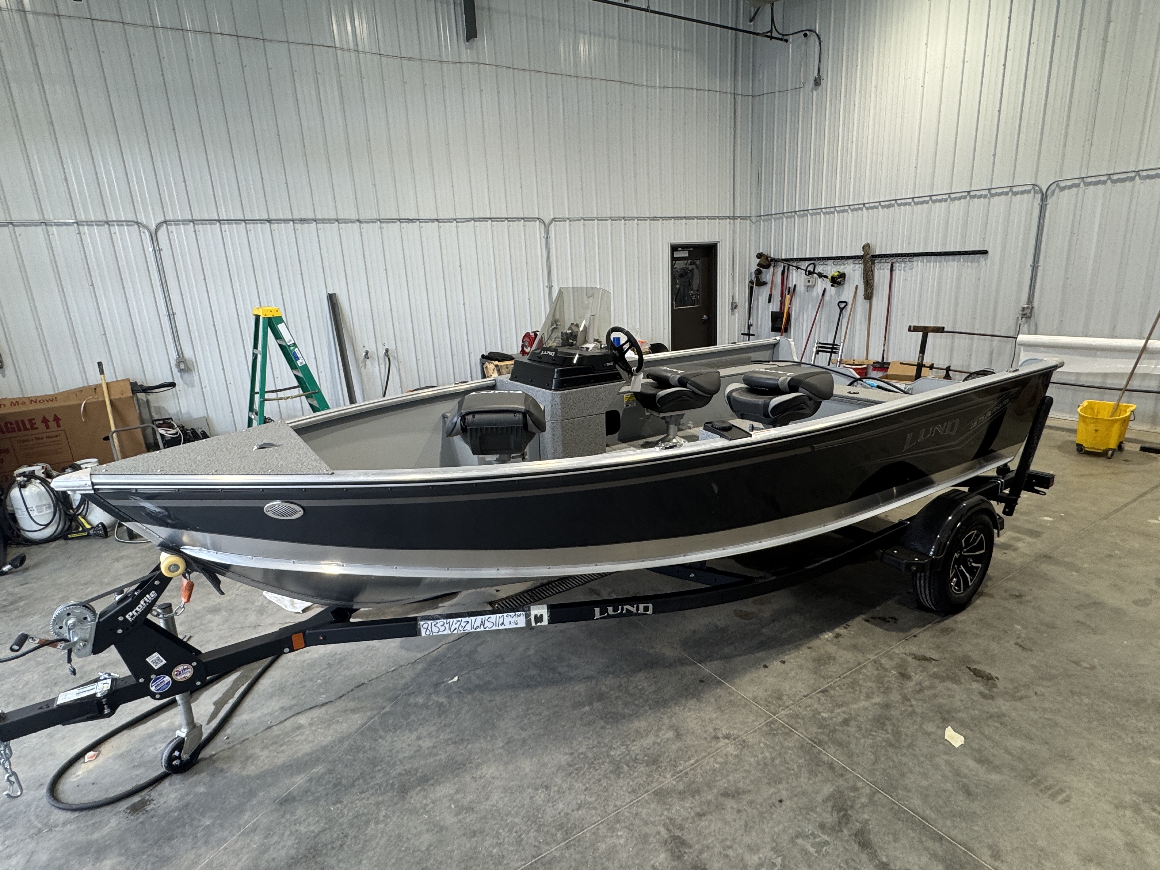 2027 LUND 1675 ALASKAN SS BOAT